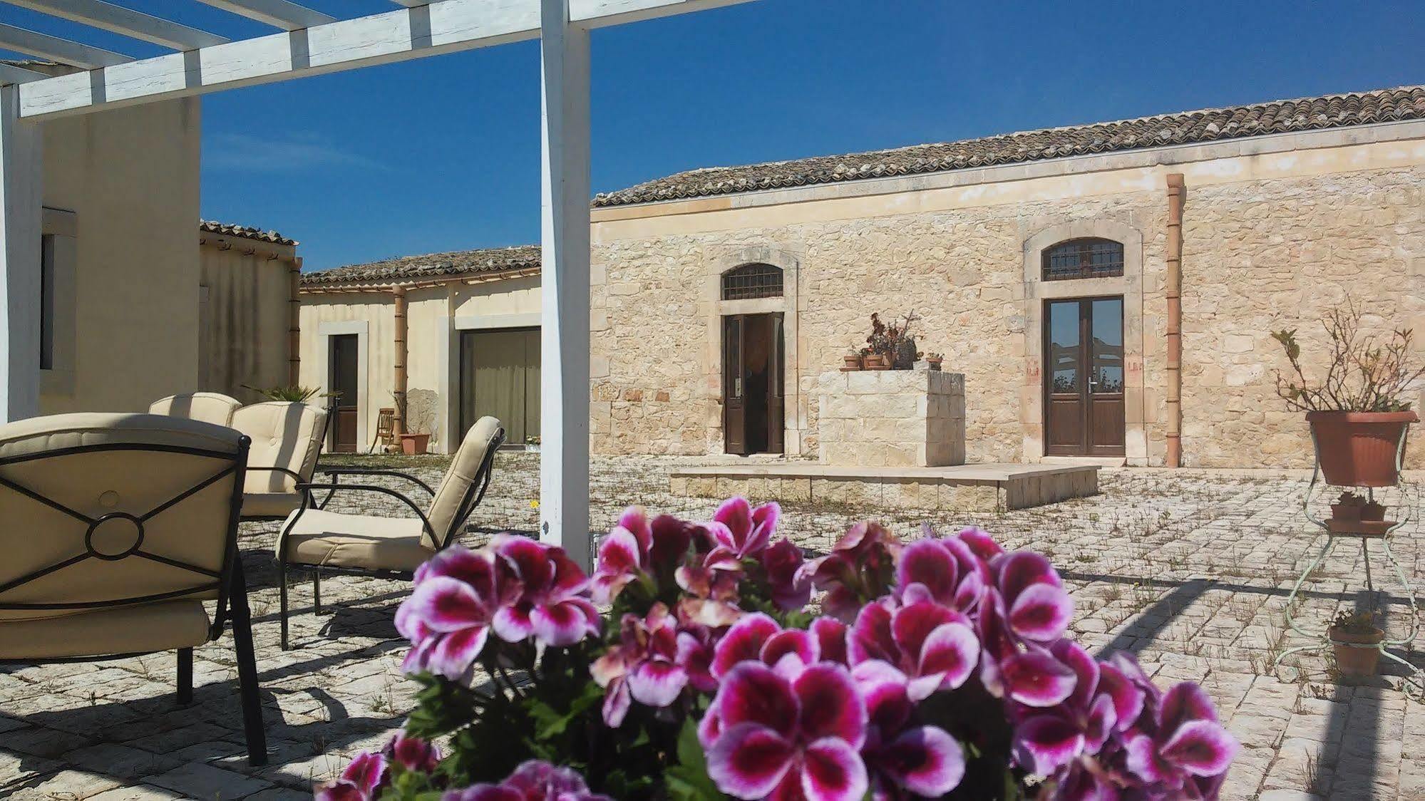 Agriturismo Gaia Noto Exterior foto